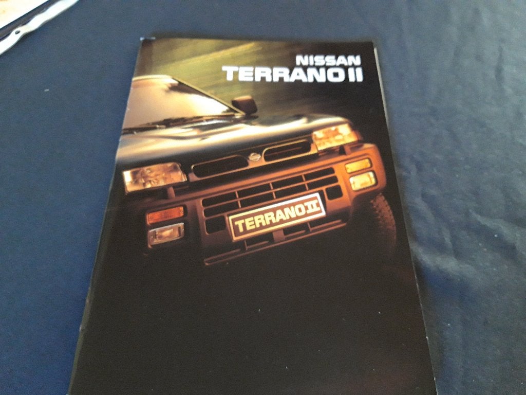 Folder Nissan Terrano II 1993 - Nederlands, Ophalen of Verzenden, Zo goed als nieuw, Nissan