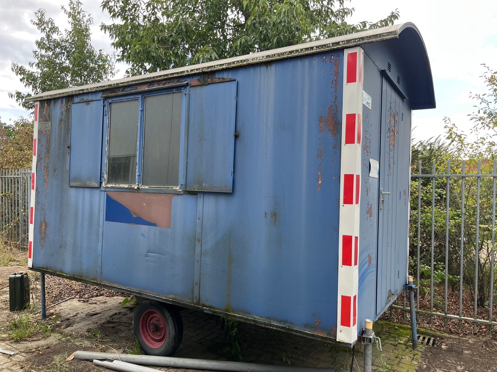 Schaftkeet, pipowagen of zuipkeet, Doe-het-zelf en Verbouw, Bouwketen en Schaftketen, Ophalen, Zo goed als nieuw