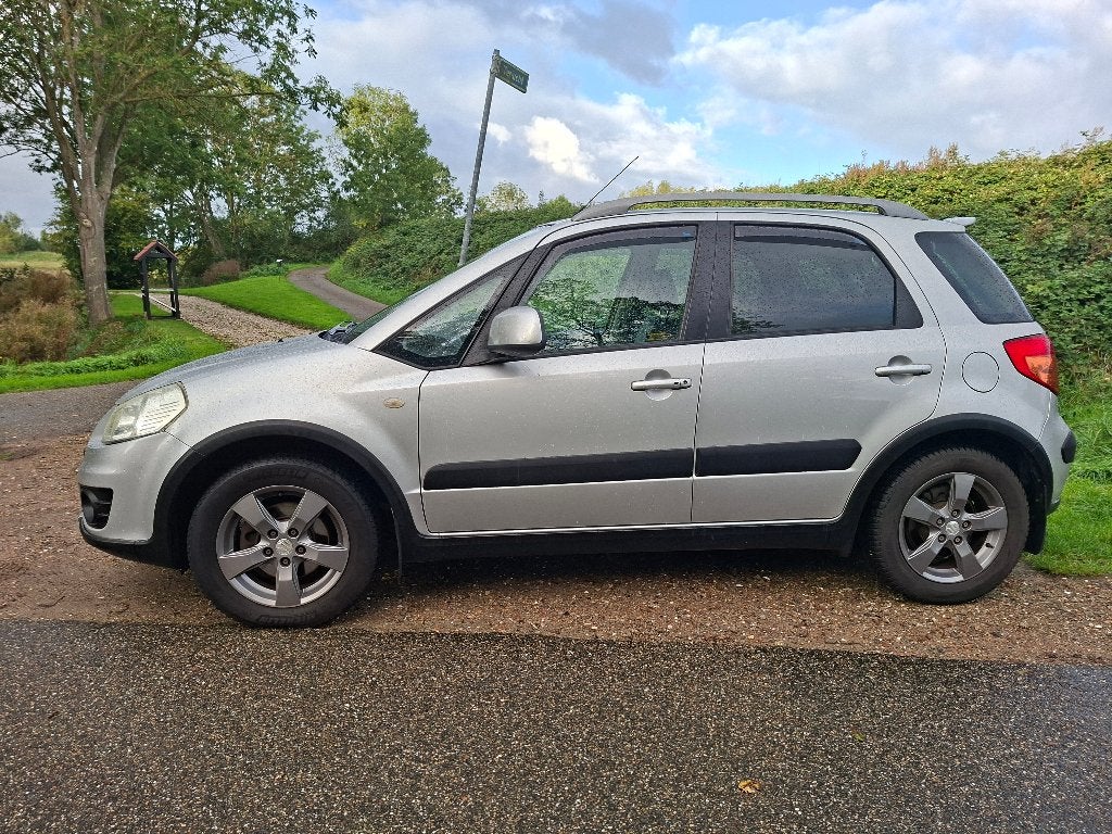 Suzuki SX4 1.6 LIMITED 2012, Auto's, 4 cilinders, Alcantara, 49 €/maand, Origineel Nederlands