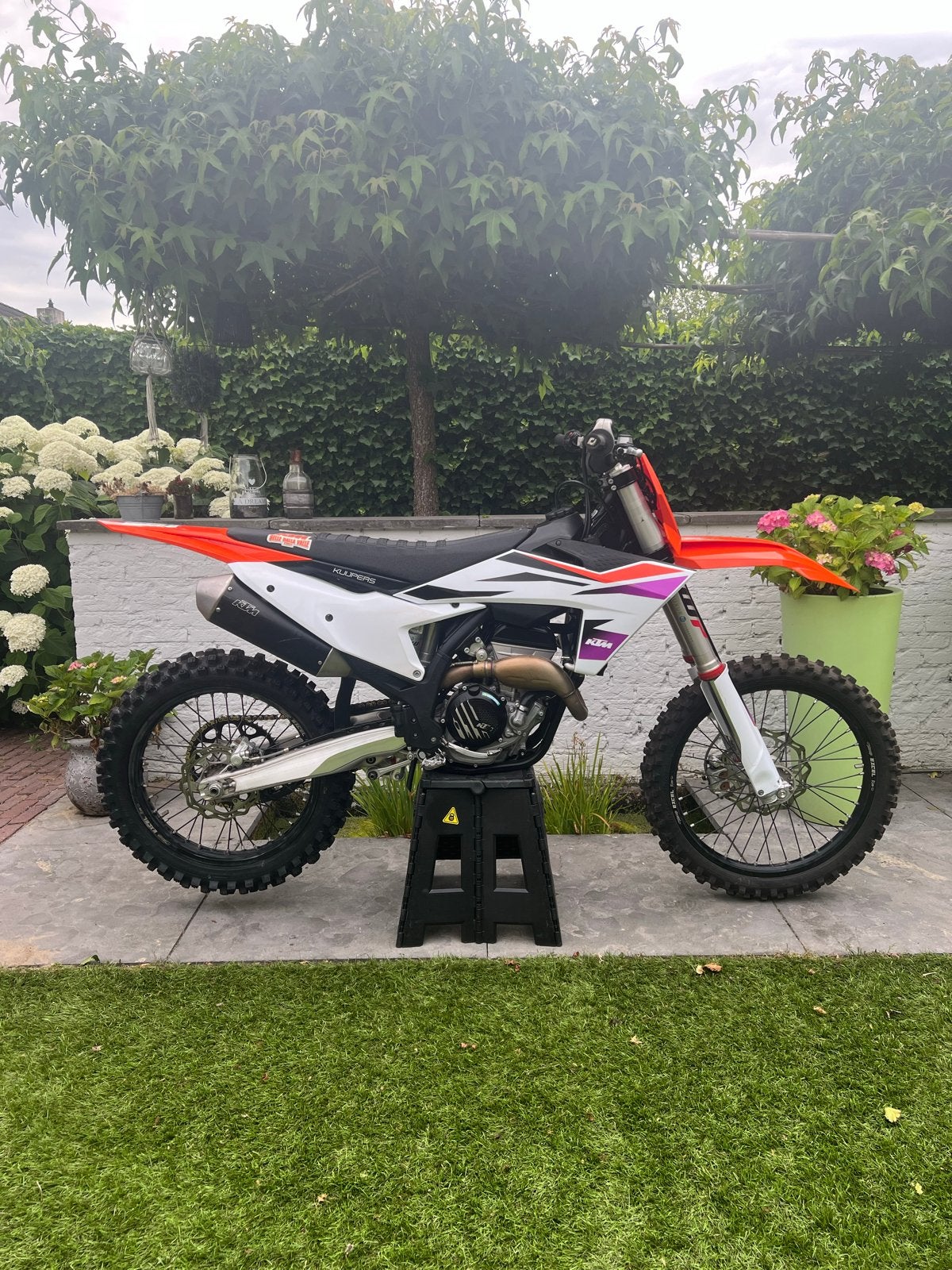 KTM 250 SX-F 2024 - Zeer goed onderhouden, 85 uur, Motoren, Motoren | KTM, Gebruikt, Particulier, Crossmotor, Handgeschakeld