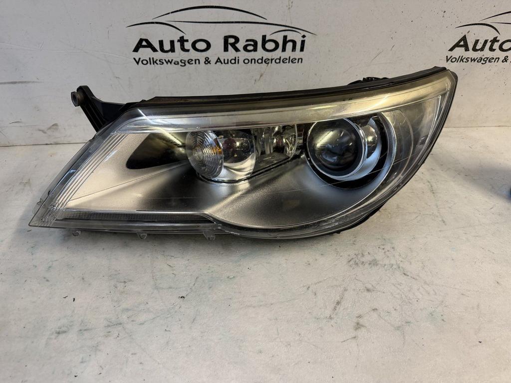 VW Tiguan 5N koplamp links 5N1941031T, Auto-onderdelen, Verlichting, Gebruikt, Ophalen of Verzenden