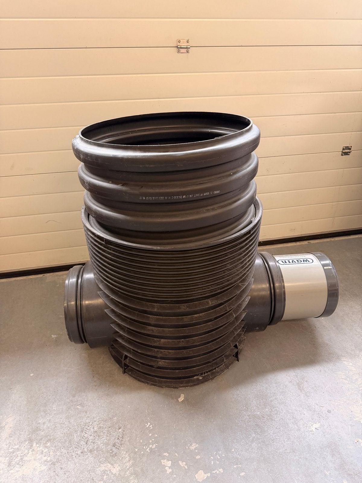 Wavin 600mm Afvoer-/rioolput met PVC-U DN 315 aansluiting, Doe-het-zelf en Verbouw, Buizen en Afvoer, Ophalen, Afvoer, Pvc, Zo goed als nieuw