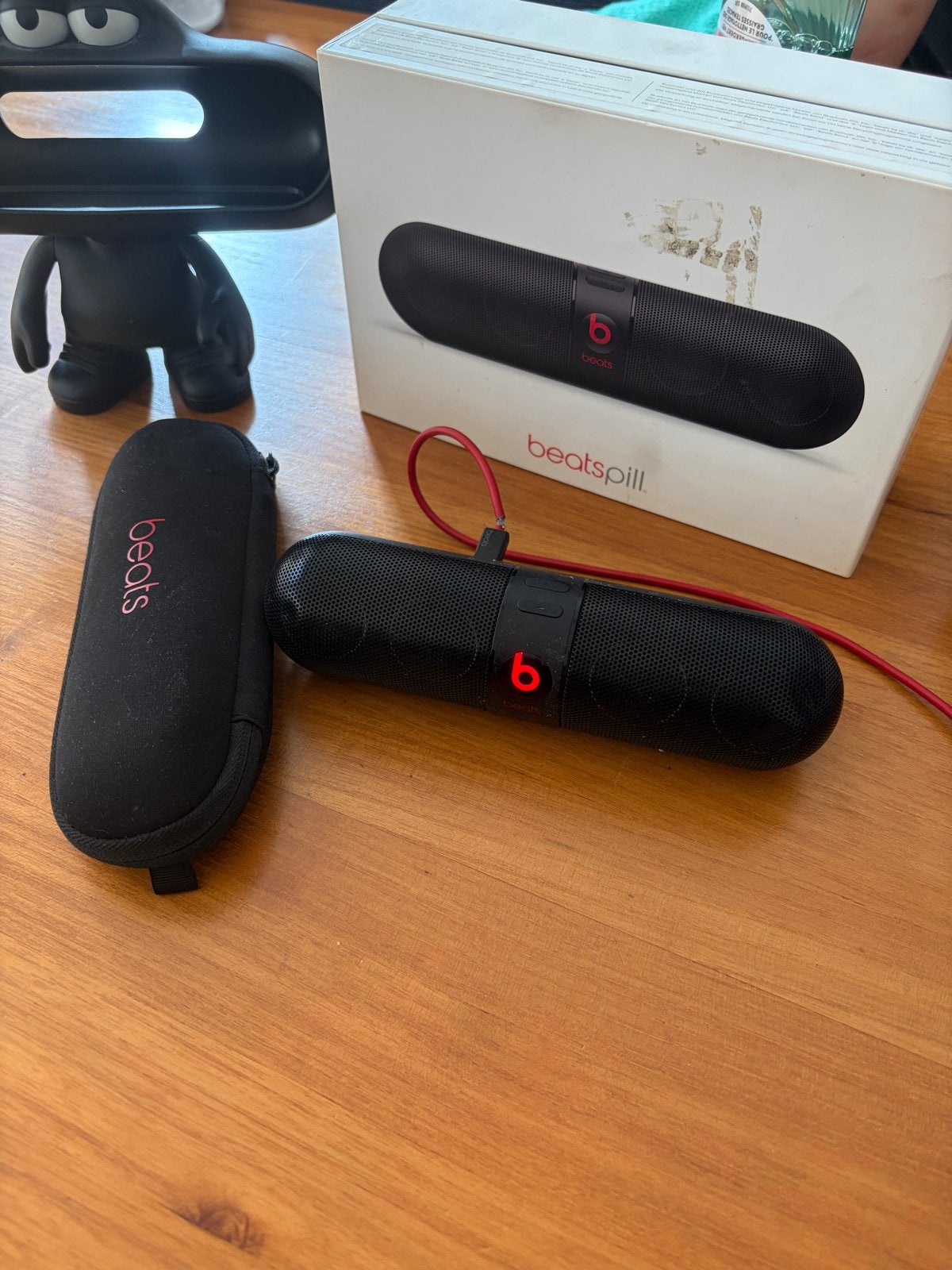 Beats Pill Draagbare Speaker met Hoes en Doos, Gebruikt, Draagbare speaker, Bluetooth, Minder dan 60 watt