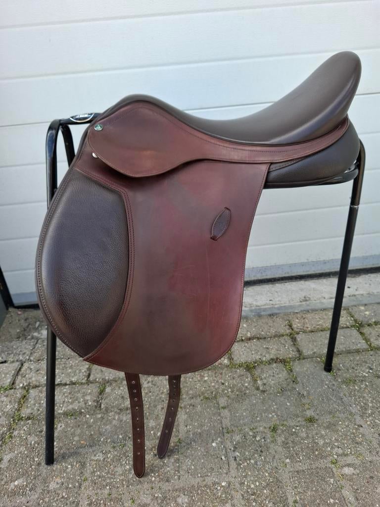Arena wide vzh 18, Dieren en Toebehoren, Paarden en Pony's | Zadels, Dressuur, Ophalen of Verzenden, Zo goed als nieuw