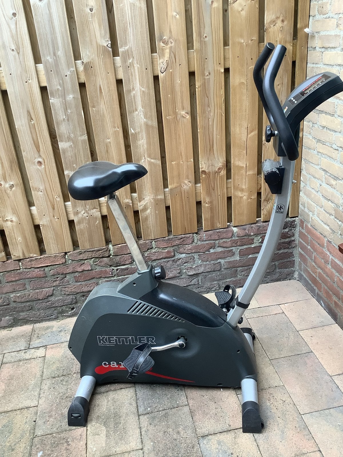Kettler Carat Hometrainer - is prima in orde., Ophalen, Gebruikt, Metaal, Benen