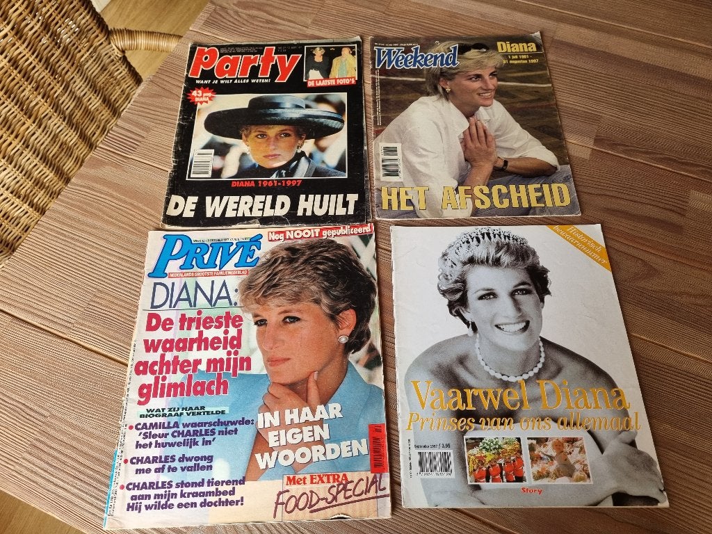 4 Tijdschriften Over het overlijden van Prinses Diana 1997, Verzamelen, Verzenden, 1980 tot heden, Nederland, Tijdschrift