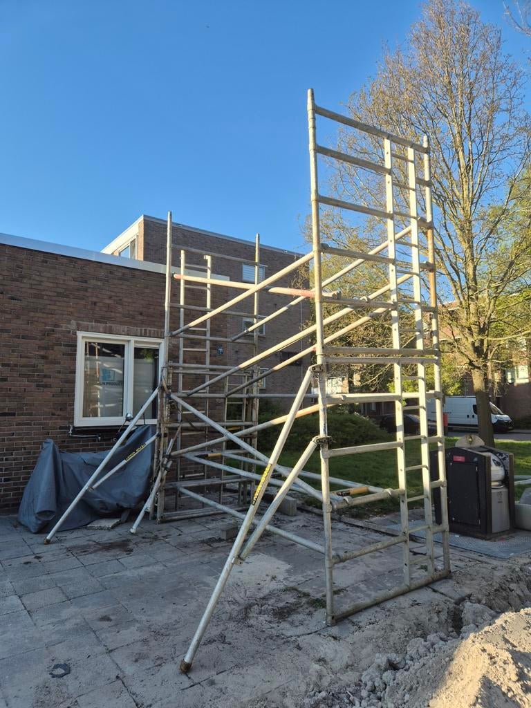 Alluminium rol Steiger voor bouw- en renovatiewerkzaamheden, Ophalen of Verzenden, 5 meter of hoger