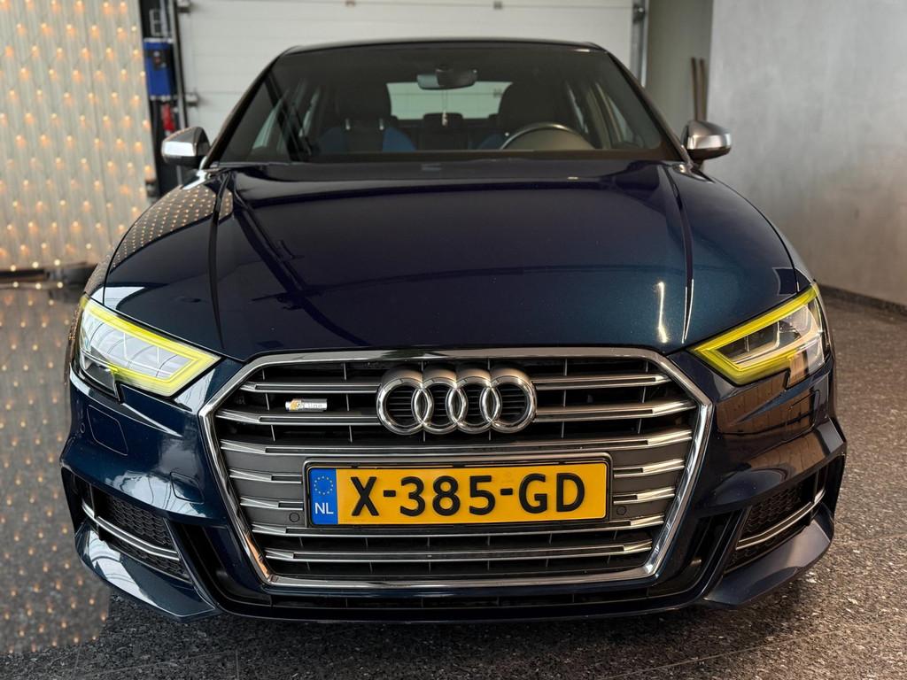 Audi A3 Limousine 1.5 TFSI CoD Sport S Line Edition 2018 S3, Auto's, Stof, 4 cilinders, Blauw, Bedrijf