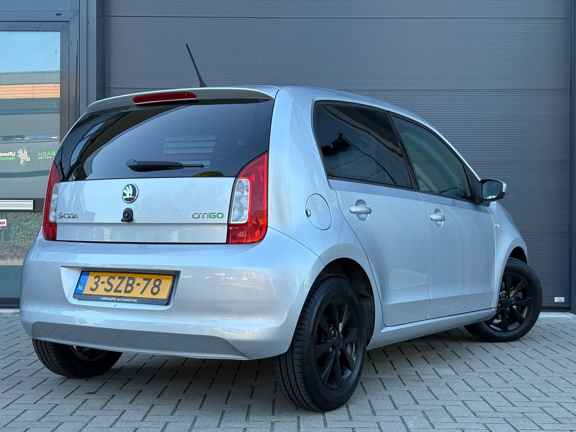 Skoda Citigo 1.0 - Airco-Cruise-DealerOnderhouden-Lichtmetal, Auto's, Voorwielaandrijving, Euro 5, Gebruikt, 840 kg