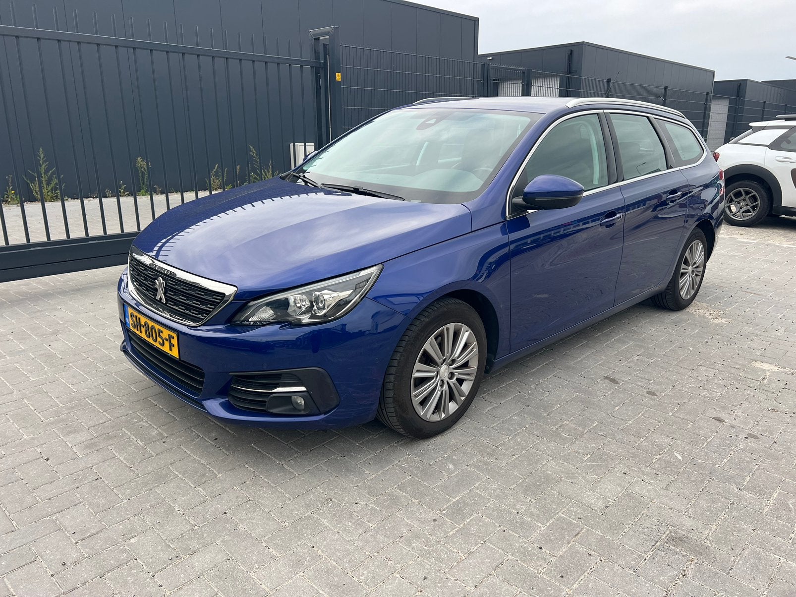 Peugeot 308 1.2 /110PK SW 2018 facelift distributie vv, Auto's, Voorwielaandrijving, 1199 cc, 1165 kg, Blauw