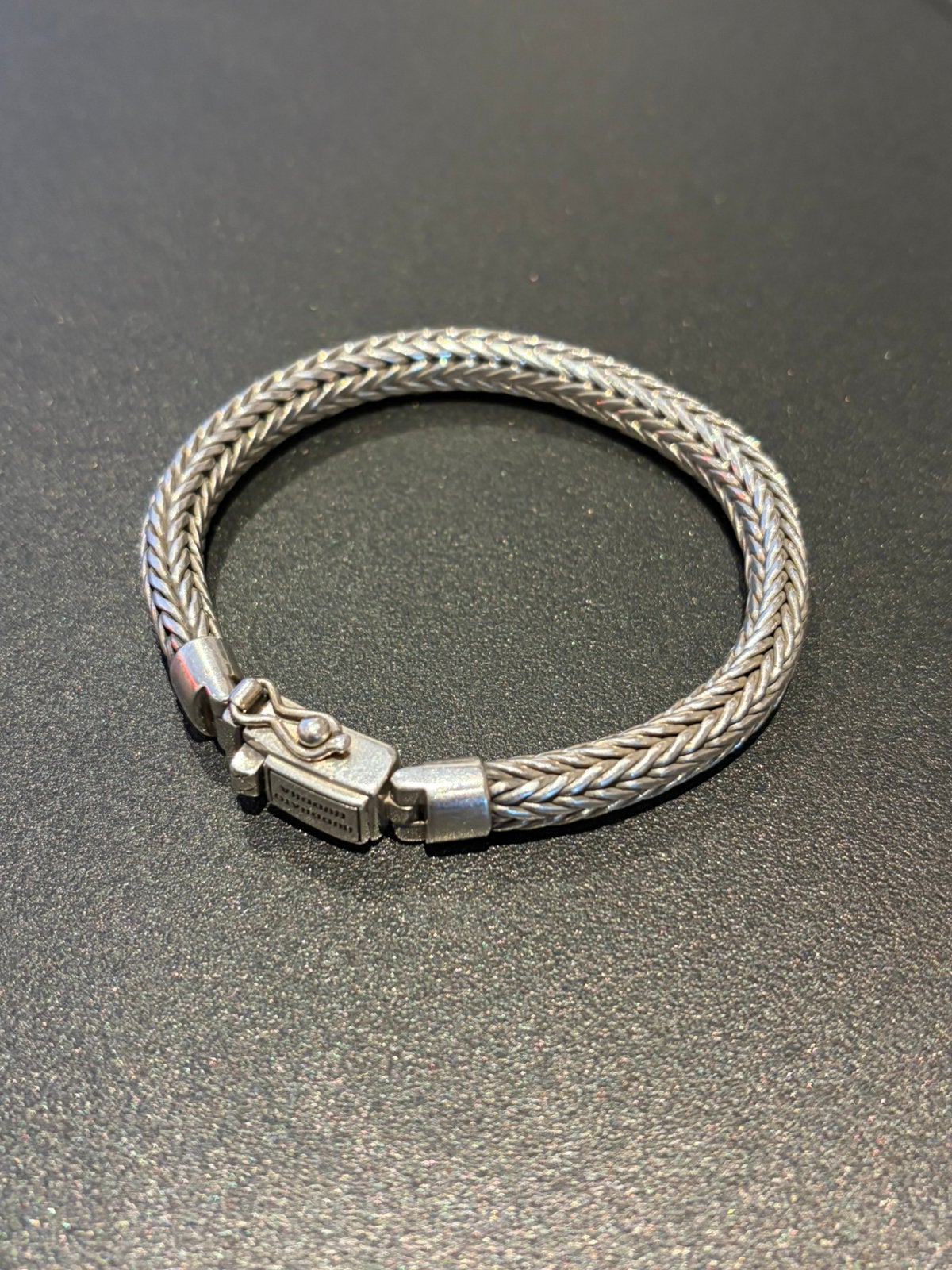 Buddha to Buddha Ellen Armband  Ca. 8mm dik Ca. 198mm lengte, Sieraden, Tassen en Uiterlijk, Armbanden, Ophalen, Zo goed als nieuw