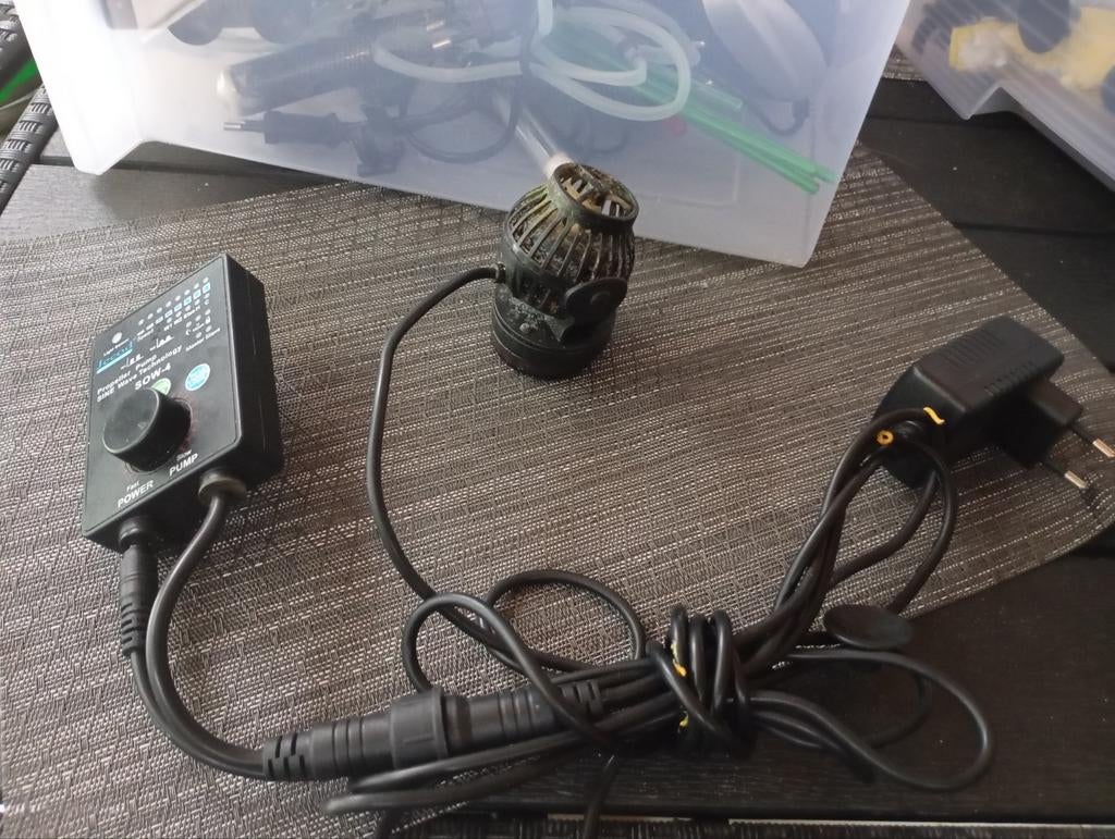 Mooie kleine Wavemaker Aquarium, Ophalen of Verzenden, Inclusief controller, Gebruikt, CO₂-systeem