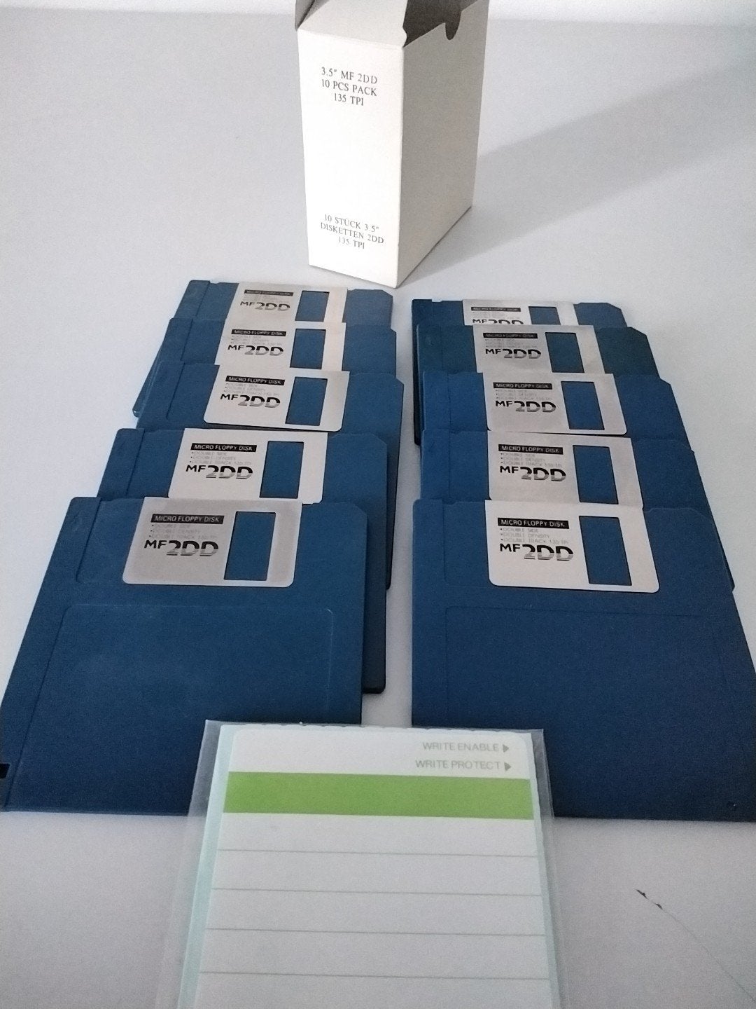 10 stuks 720kb diskettes inclusief labels in doosje, Ophalen of Verzenden