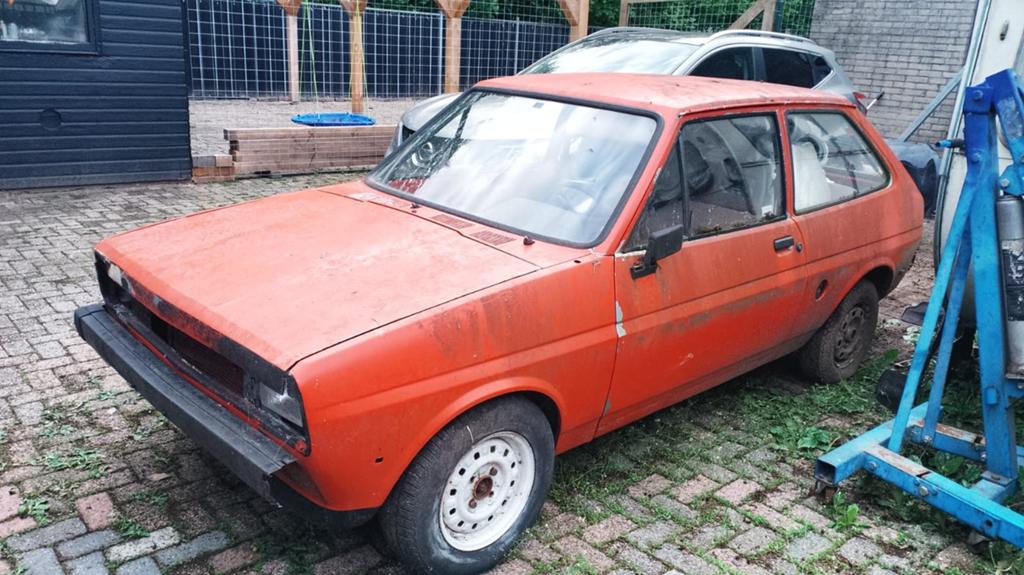 Ford fiesta. Mk1, Ophalen