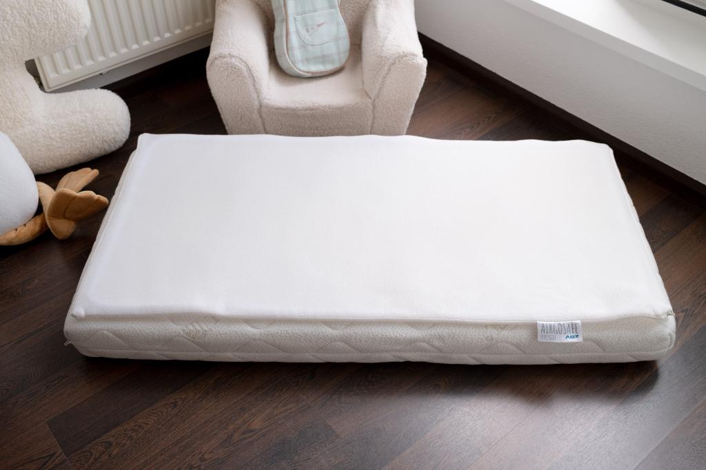 ABZ Babymatras Witte Panter + Airgosafe Topper 60cm x 120cm, Ophalen, Zo goed als nieuw, Ledikant