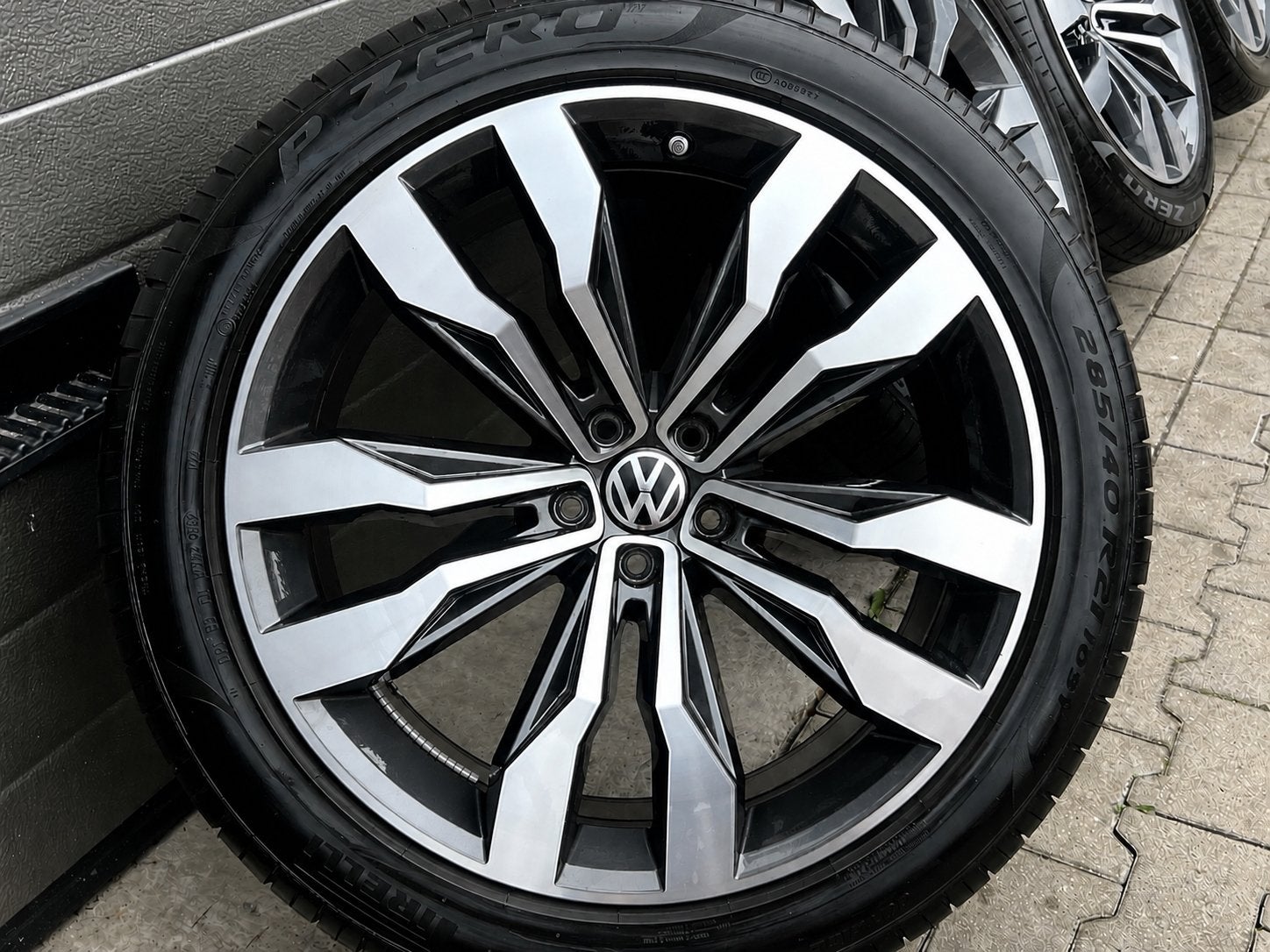 21” INCH ORIGINEEL VOLKSWAGEN TOUAREG R *NIEUWSTAAT* 5X112, 285 mm, Banden en Velgen, Zomerbanden, 21 inch