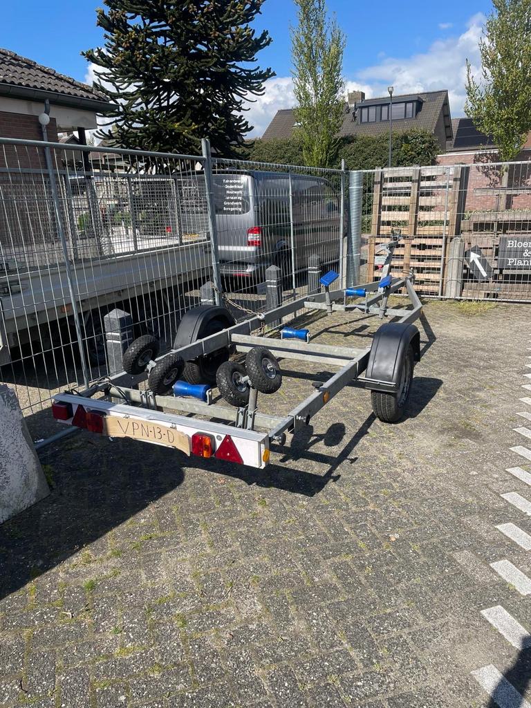Boot trailer voor boten van 4-6 meter - Perfecte staat, Ophalen, Minder dan 1500 kg, Overige typen, Minder dan 6 meter