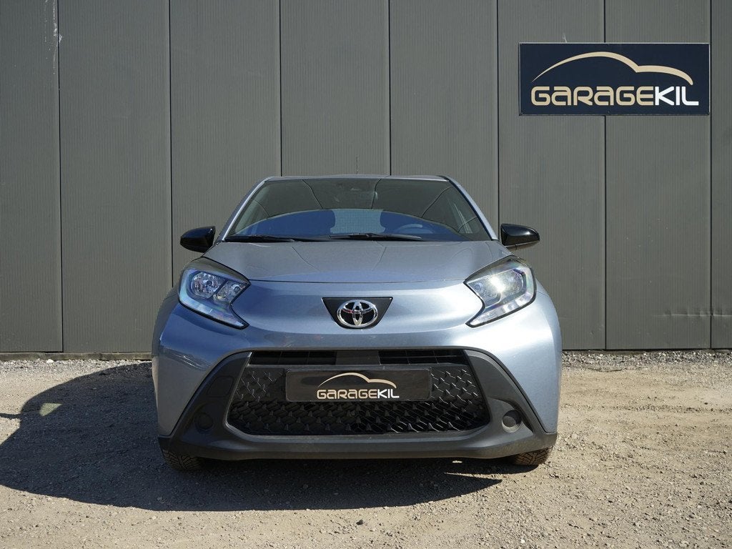 Toyota Aygo X 1.0-l-VVT-i Business Dealeronderh / Smartphone, Stof, Gebruikt, Euro 6, 920 kg