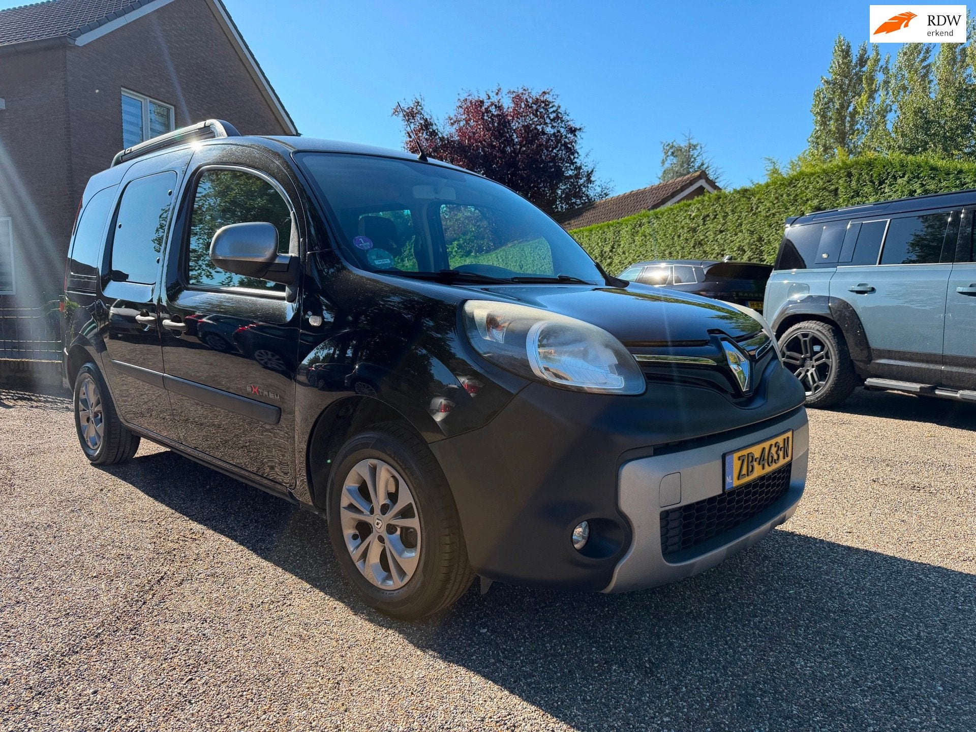 Renault Kangoo Family 1.6-16V Expression, Gebruikt, 4 cilinders, Zwart, Bedrijf