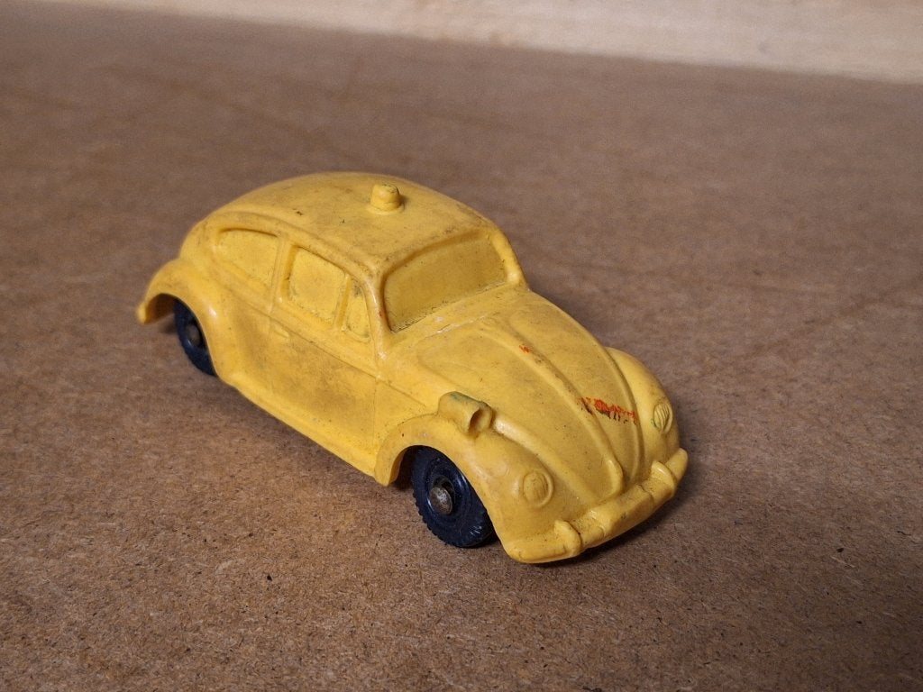 Volkswagen Kever 1:43 Tomte, Ophalen of Verzenden, Gebruikt, Auto, Overige merken