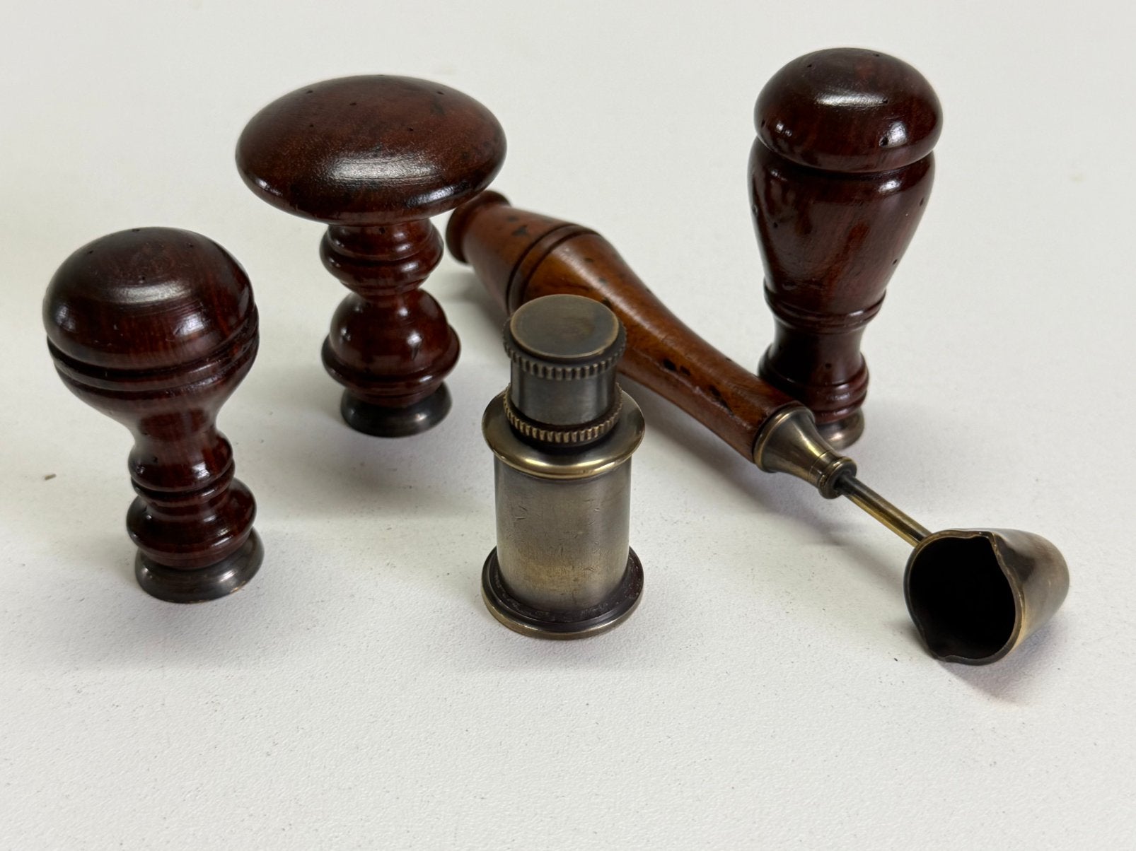 Lakzegel set (inclusief brander), Ophalen of Verzenden, Houten stempel