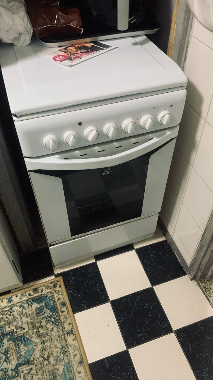 Indesit Vrijstaand Gasfornuis met Oven, Ophalen, Gebruikt, 4 kookzones, Gas