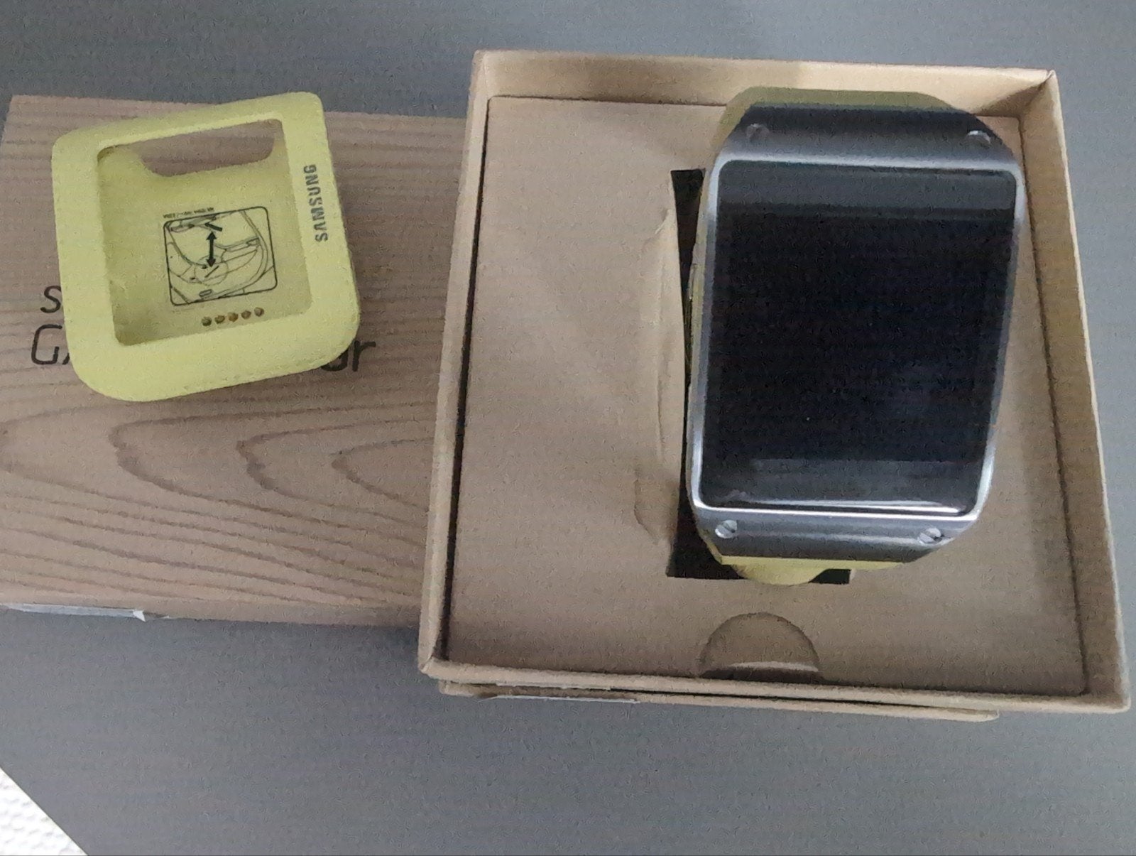 Samsung Galaxy Gear SM-V700 Smartwatch - Lime Green, Gebruikt, Ophalen of Verzenden, Samsung, Android