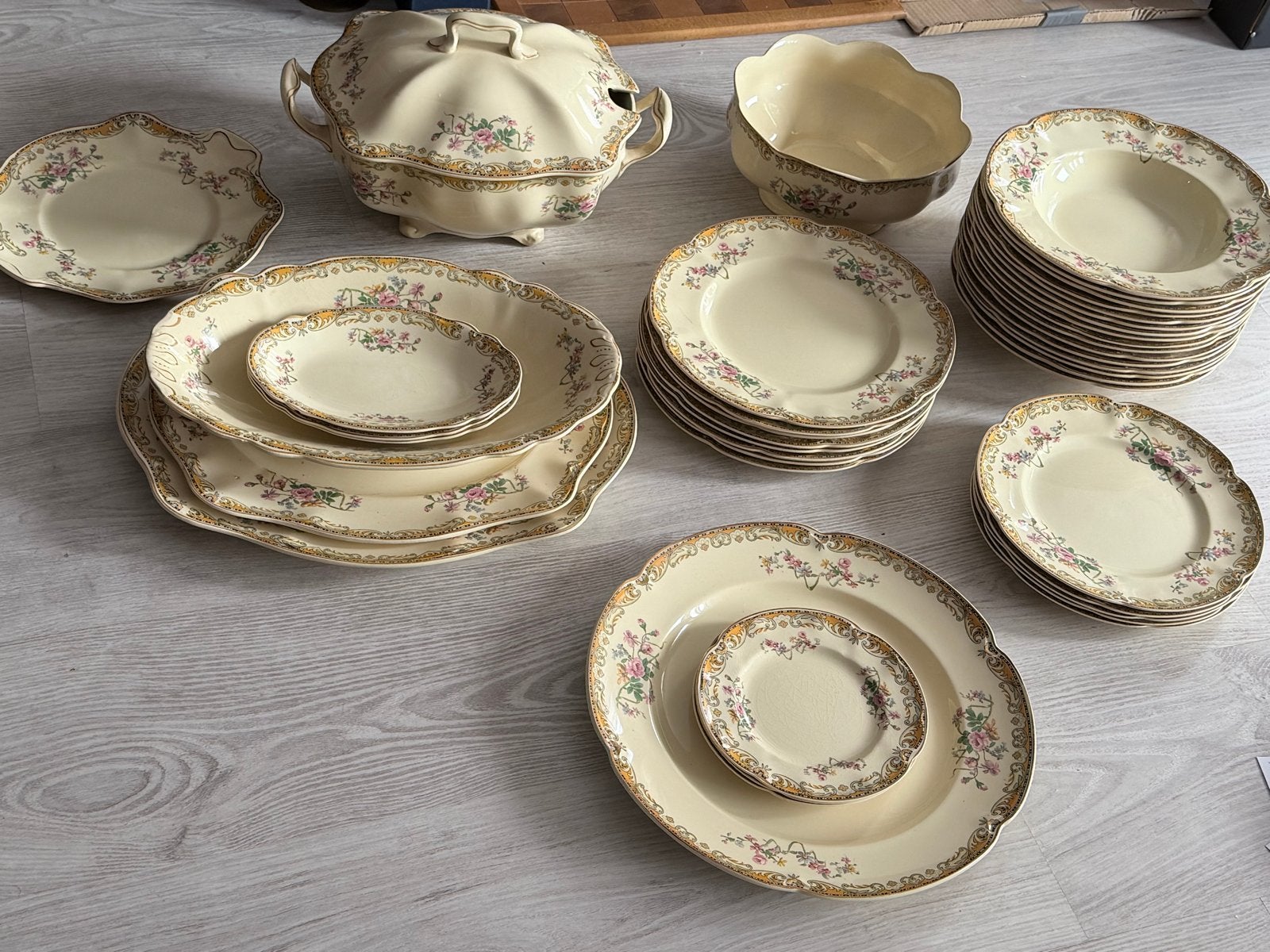 Johnson Bros Victorian Brittany servies - Ophalen Den Haag, Ophalen