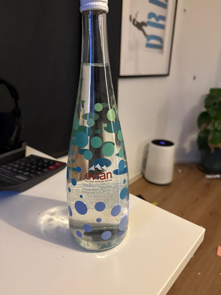 Evian x Off white, Ophalen of Verzenden, Zo goed als nieuw