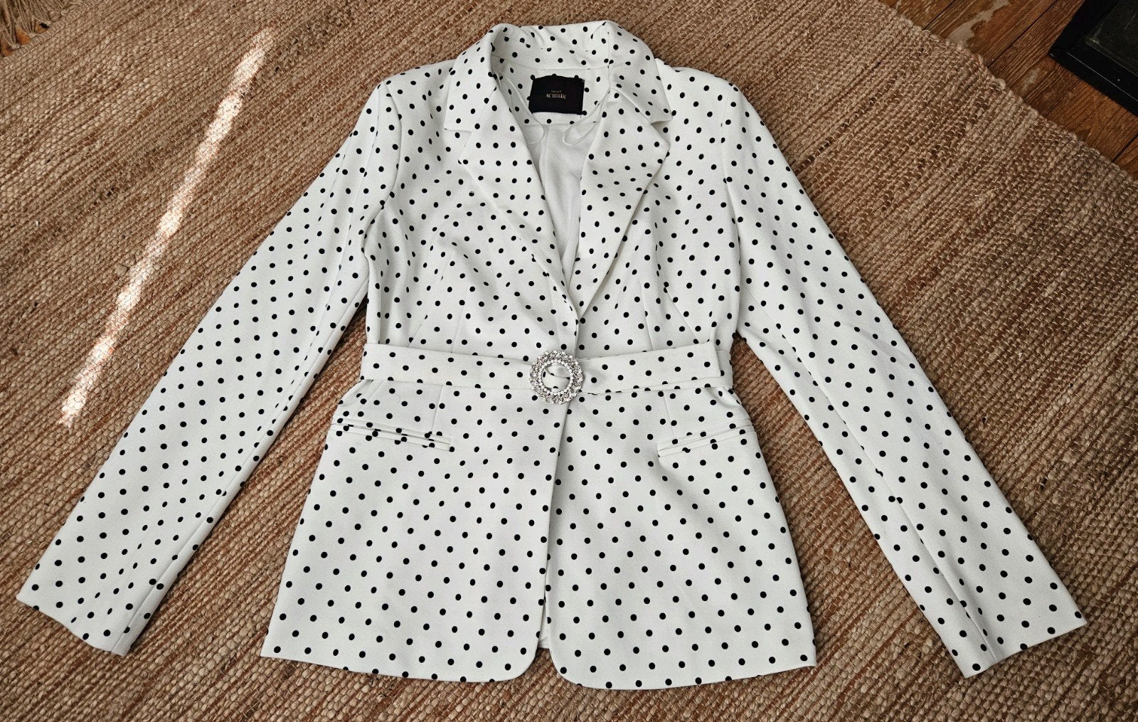 Witte blazer met zwarte polkadot en getailleerde pasvorm, Zwart, Maat 42/44 (L), Ophalen of Verzenden, Zo goed als nieuw