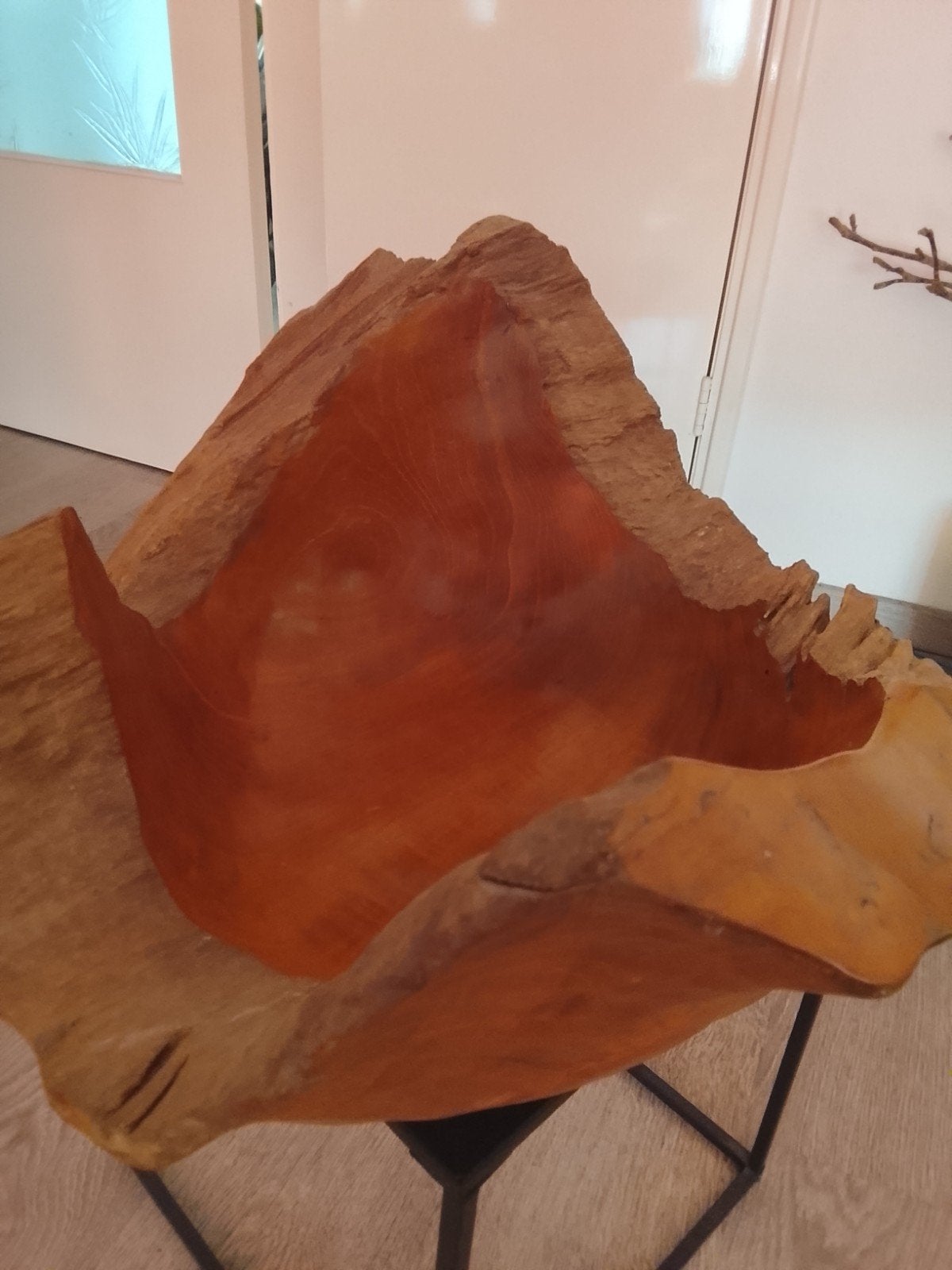 Unieke olijf houten schaal, maarliefst 45 cm., Schaal, Ophalen of Verzenden, Zo goed als nieuw, Handgemaakt