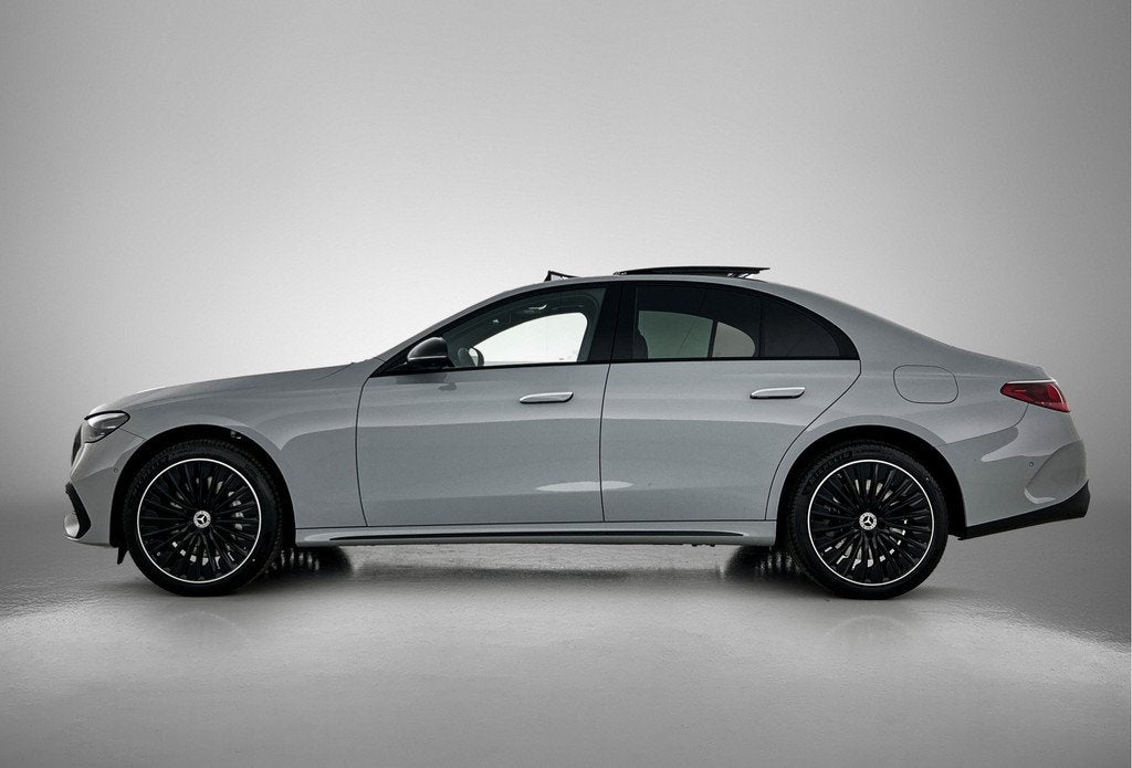 Mercedes-Benz E-Klasse 300 e Sport Edition | Premium pakket, Auto's, Mercedes-Benz, Automaat, Achterwielaandrijving, Zwart, Bedrijf