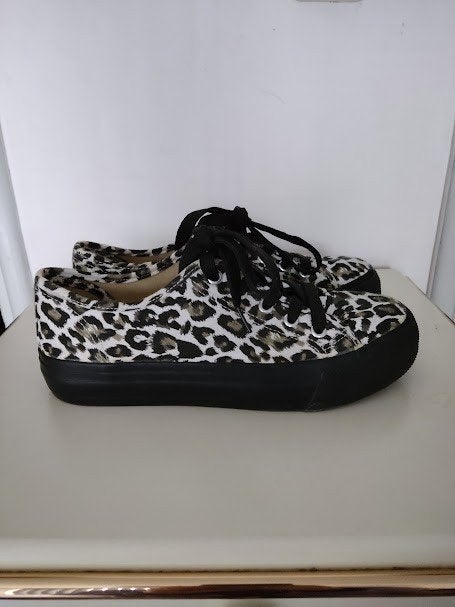 Tex canvas panterprint dames gympen en zwarte plateau zool, Overige kleuren, Ophalen of Verzenden, Tex, Sneakers of Gympen