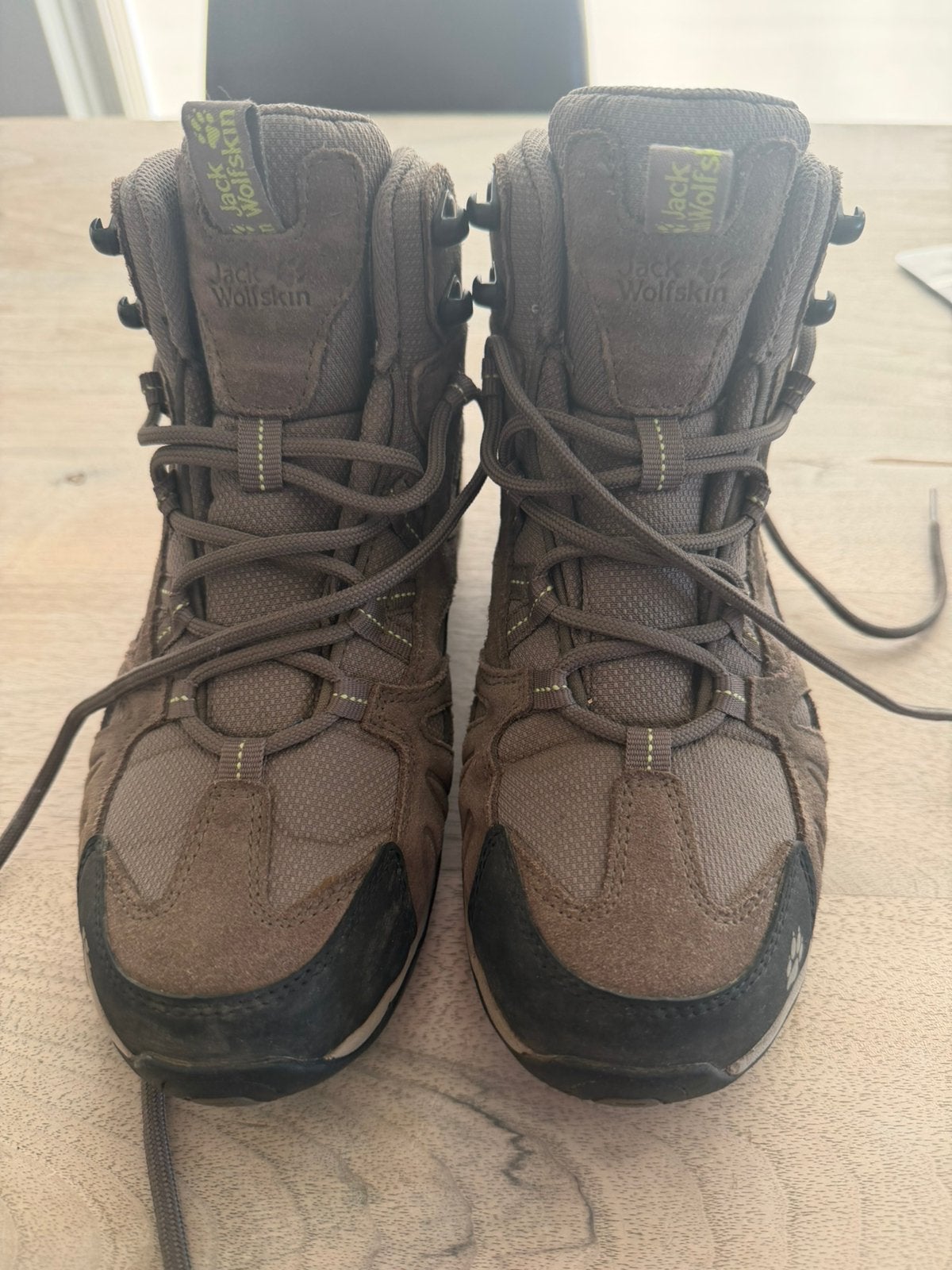 Wandelschoenen water dicht, Verzenden, Zo goed als nieuw, Schoenen