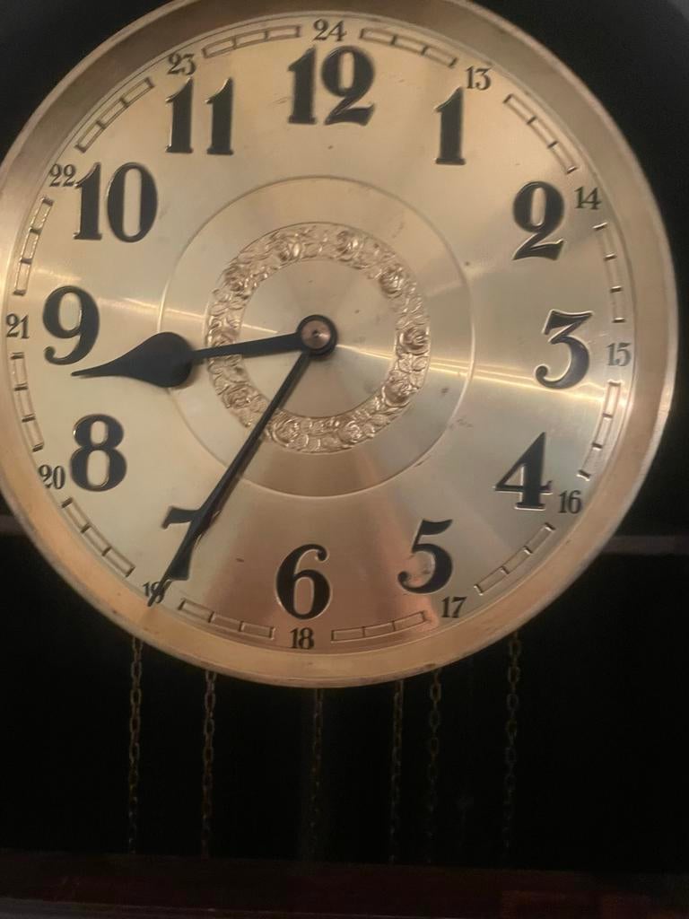 Duitse dikkop klok met 3 gewichten, Ophalen