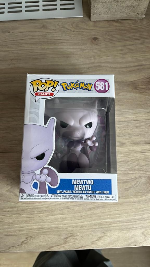 Mewtwo Funko Pop #581 - Pokémon - Zo goed als nieuw, Verzamelen, Poppetjes en Figuurtjes, Ophalen, Zo goed als nieuw