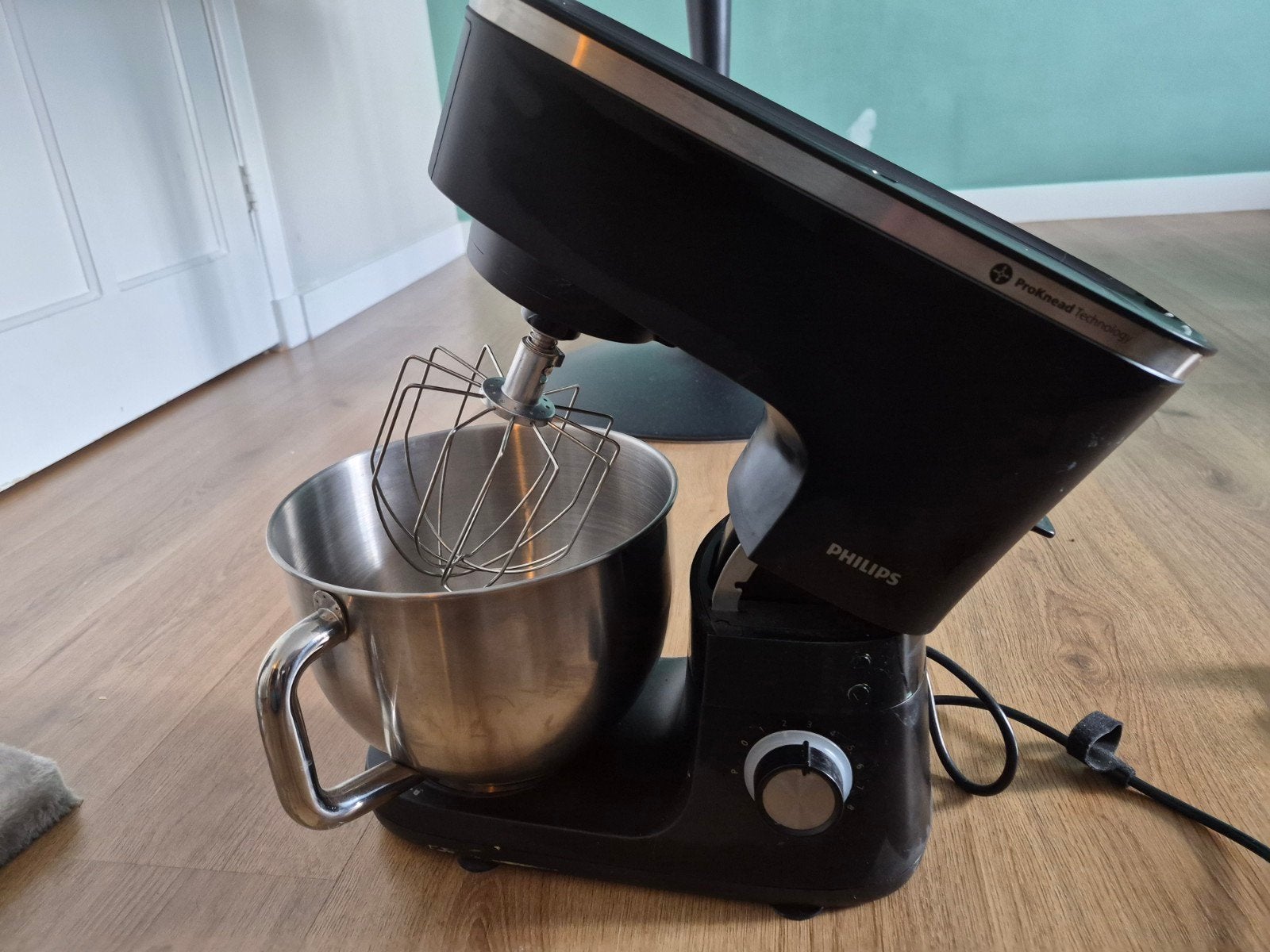 Philips Keukenmachine - Zwart met RVS kom, 3 tot 4 liter, Ophalen of Verzenden, Gebruikt, 3 snelheden of meer