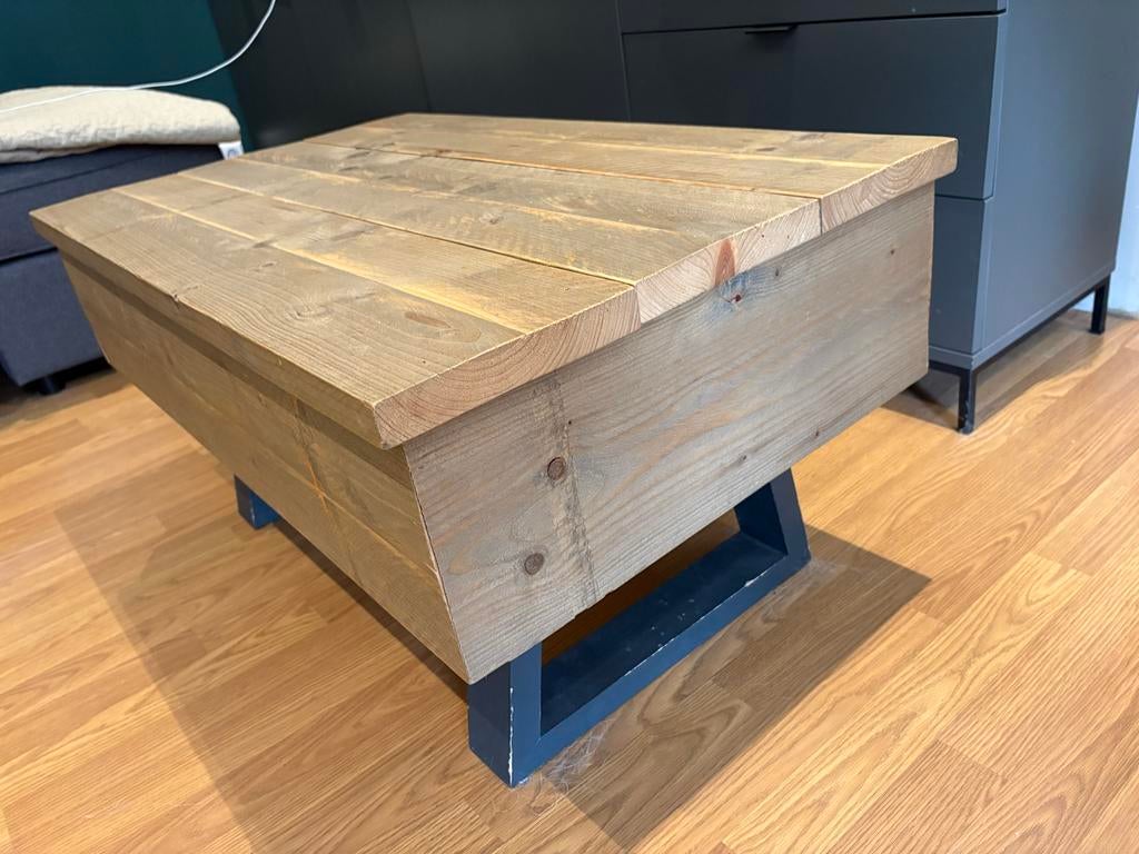 Steigerhouten salontafel met opbergruimte, zelf gemaakt, Huis en Inrichting, Tafels | Salontafels, Ophalen, Gebruikt, 100 tot 150 cm