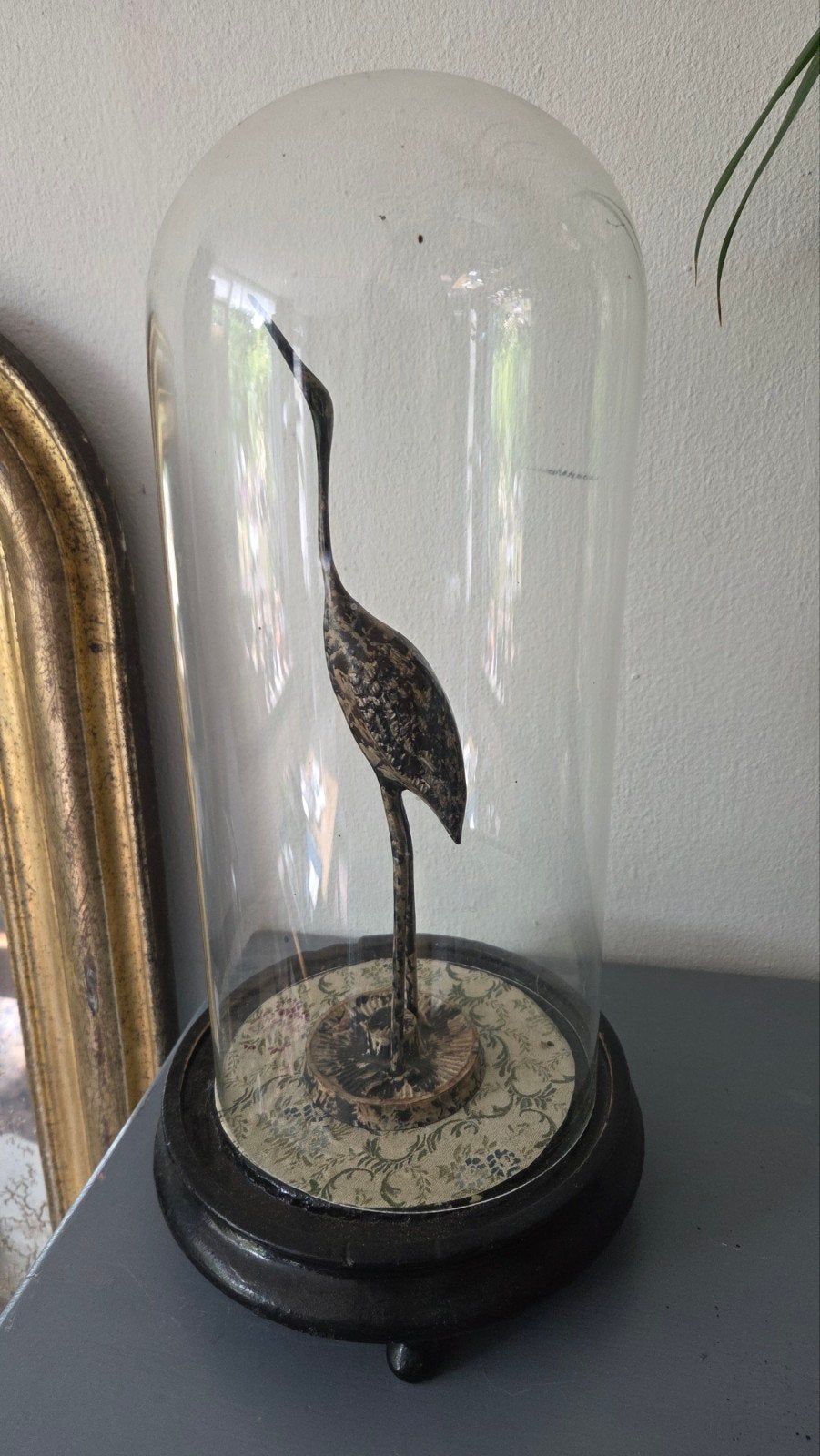 Antieke Franse stolp met ijzeren vogel, Ophalen