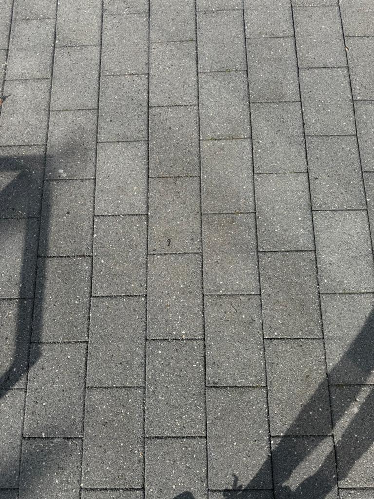 Gratis af te halen: ca. 15 m2 gebruikte tuintegels, Tuin en Terras, Ophalen, Gebruikt, 10 m² of meer, Beton