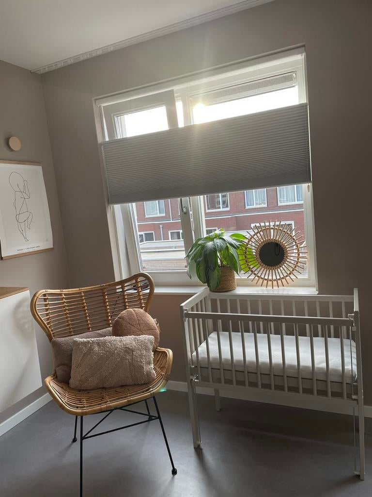 Petit Amelie co-sleeper - Zo goed als nieuw, Kinderen en Baby's, Babywiegjes en Ledikanten, Ophalen, Zo goed als nieuw, Wieg