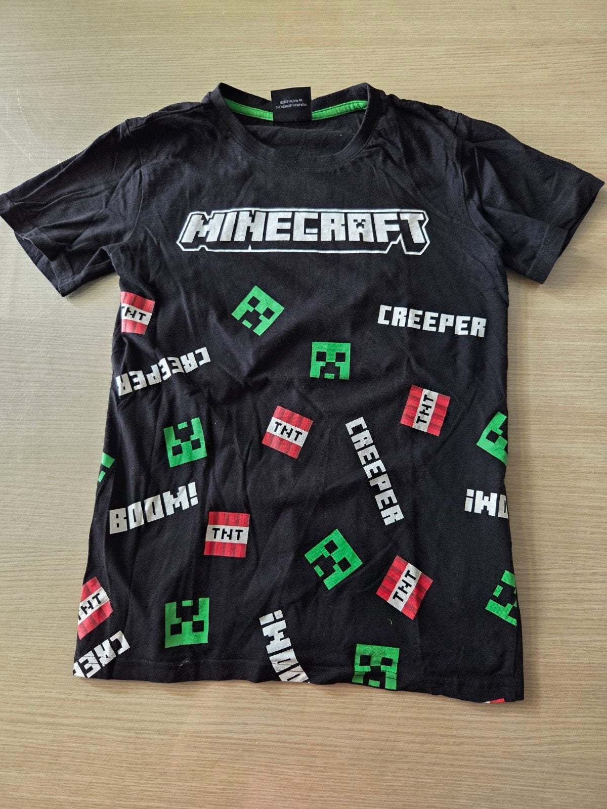 Minecraft T-shirt en korte broek set Maat 158/164, Minecraft, Ophalen of Verzenden, Zo goed als nieuw, Setje
