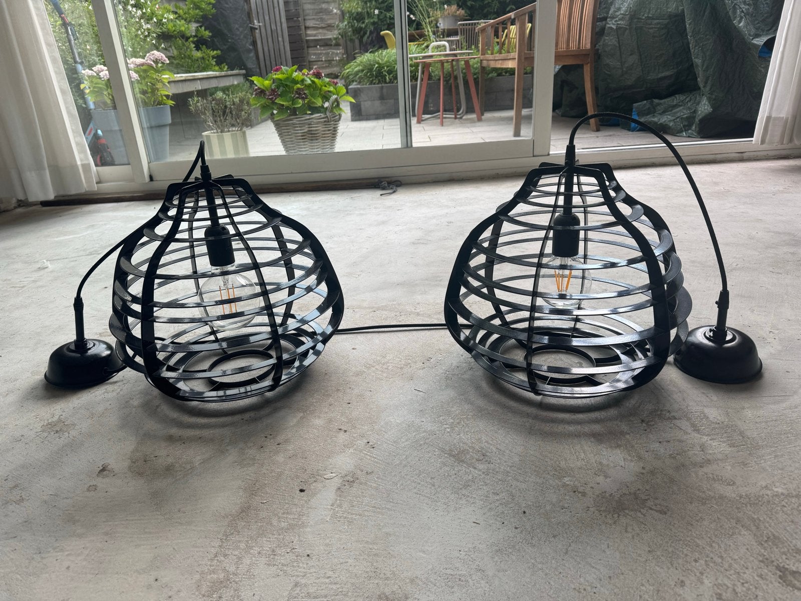 HK Living set van 2 zwarte metalen draadlampen - Hanglampen, Ophalen, Zo goed als nieuw, Metaal, E27 (groot)