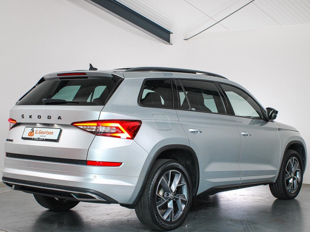Skoda Kodiaq 1.5 TSI Sportline Business 7-Persoons Panoramad, Auto's, Skoda, 4 cilinders, 150 pk, Adaptive Cruise Control, Origineel Nederlands