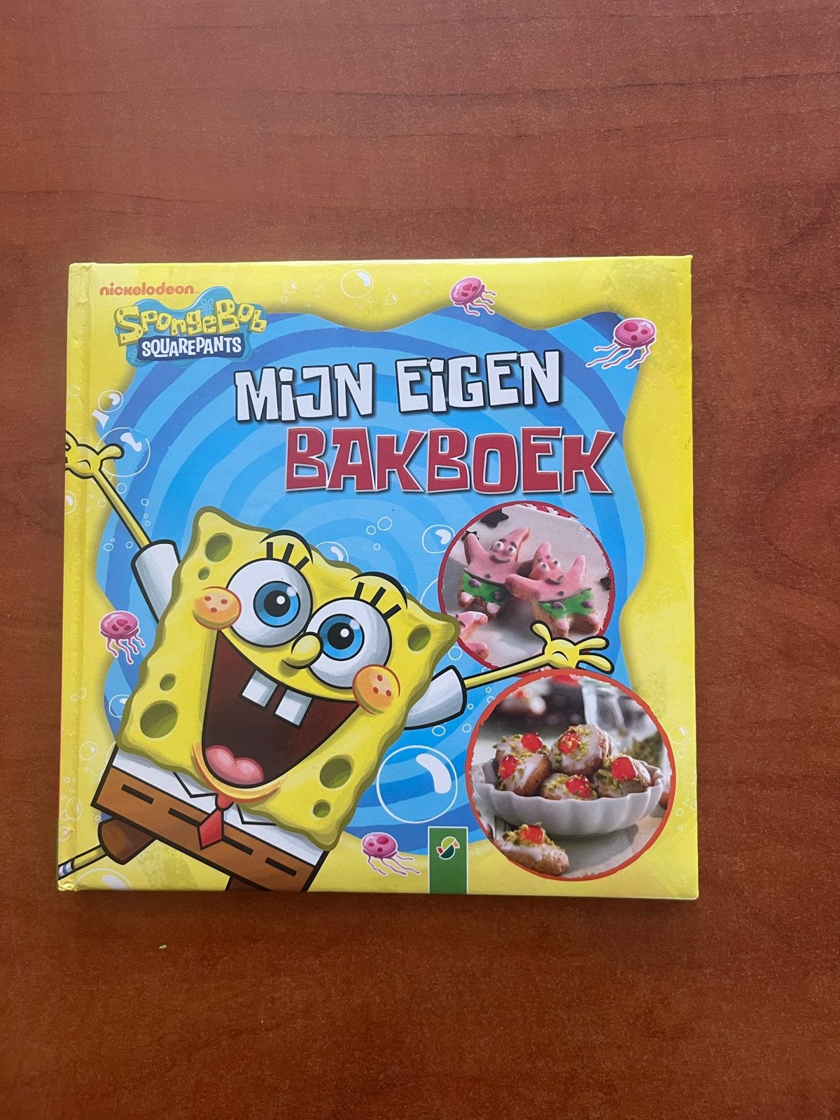 Mijn Eigen Bakboek  🍪 - Spongebob Squarepants, Ophalen of Verzenden, Gelezen, Overige gebieden, Taart, Gebak en Desserts