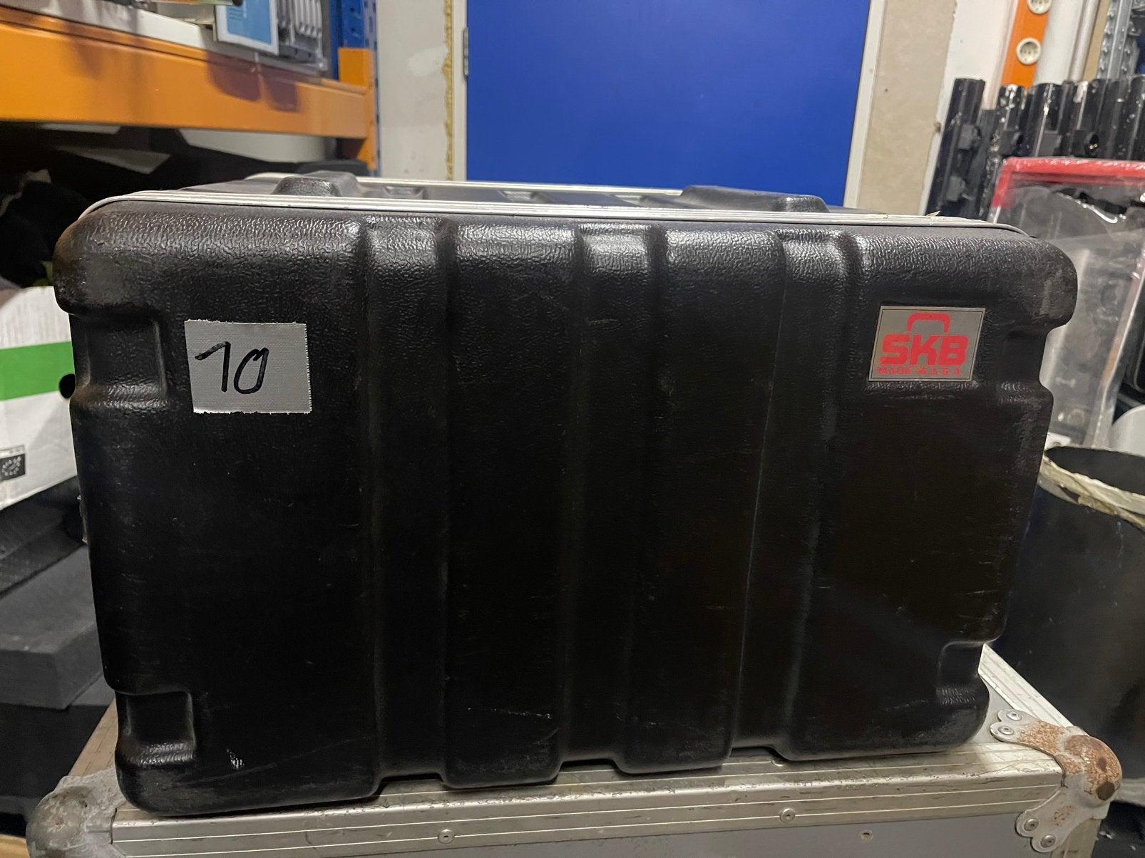 SKB (usa) Flightcase 6He Double Doors 45cm Inbouwdiepte Nr10, Ophalen, Gebruikt, Overige instrumenten, Flightcase