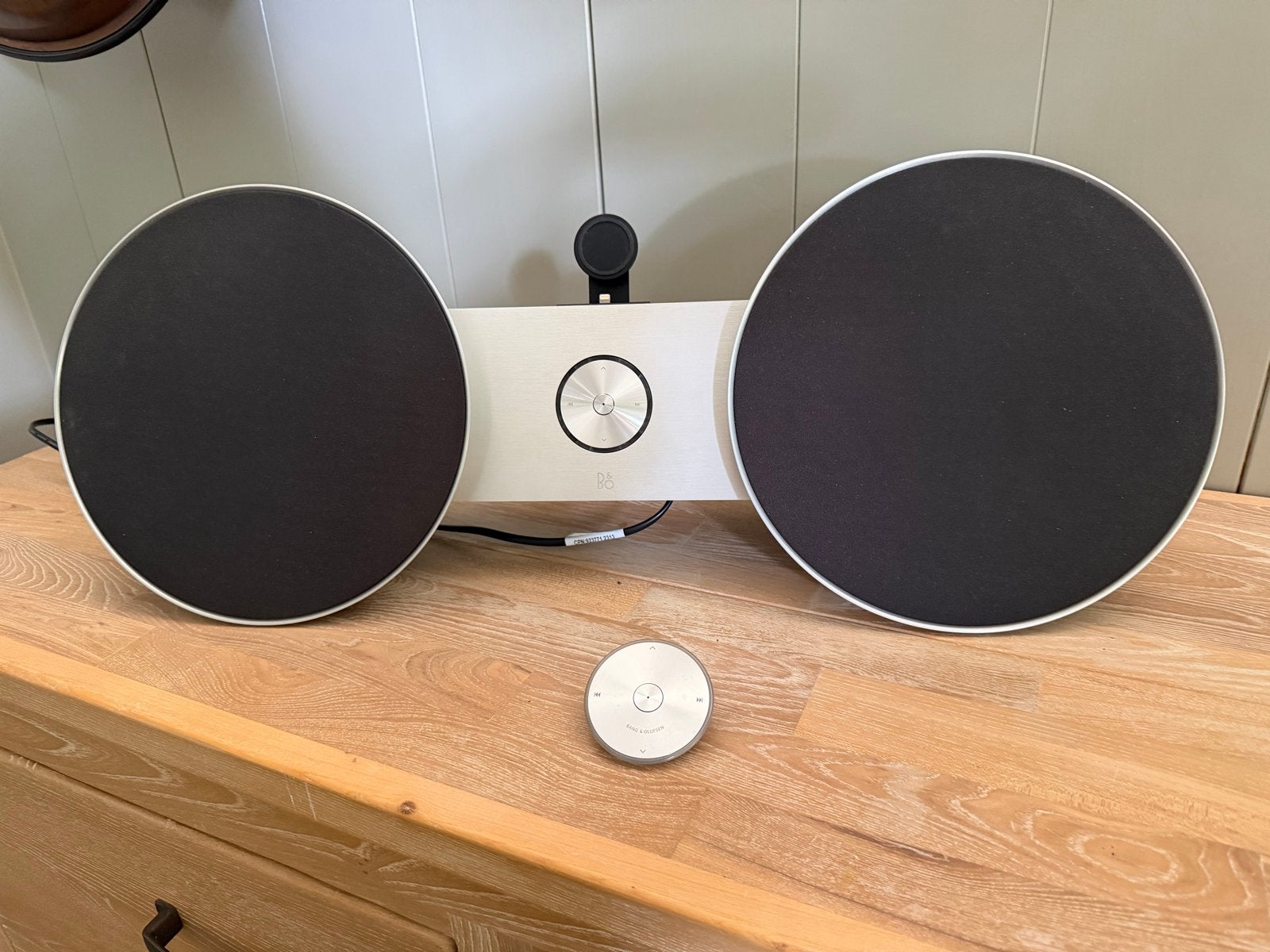 Bang & Olufsen BeoPlay A8 - Draadloze Smart Speaker, Ophalen, Overige typen, Zo goed als nieuw, Afstandsbediening