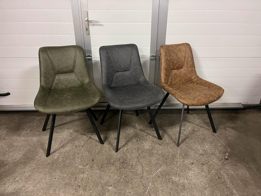 83 stuks horeca restaurant kantine stoelen mircoleder nieuw, Ophalen, Zo goed als nieuw, Grijs, Vijf, Zes of meer stoelen
