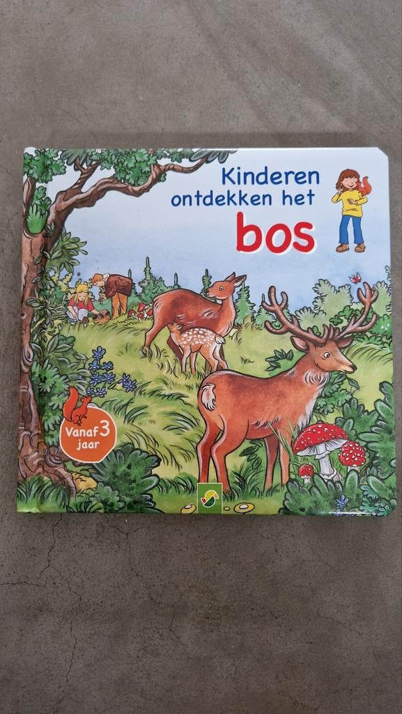 Nieuw: kinderen ontdekken het bos - Leerzaam prentenboek, Ophalen of Verzenden, Zo goed als nieuw, Onbekend, Non-fictie