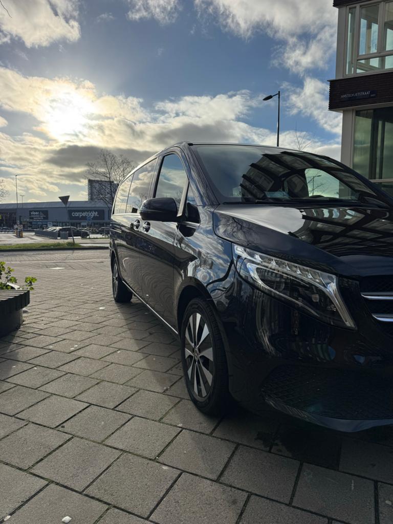 Mercedes-Benz V-Klasse 300 d 239pk Extra Lang 9G-TRONIC 2021, Auto's, Automaat, Achterwielaandrijving, 4 cilinders, Zwart